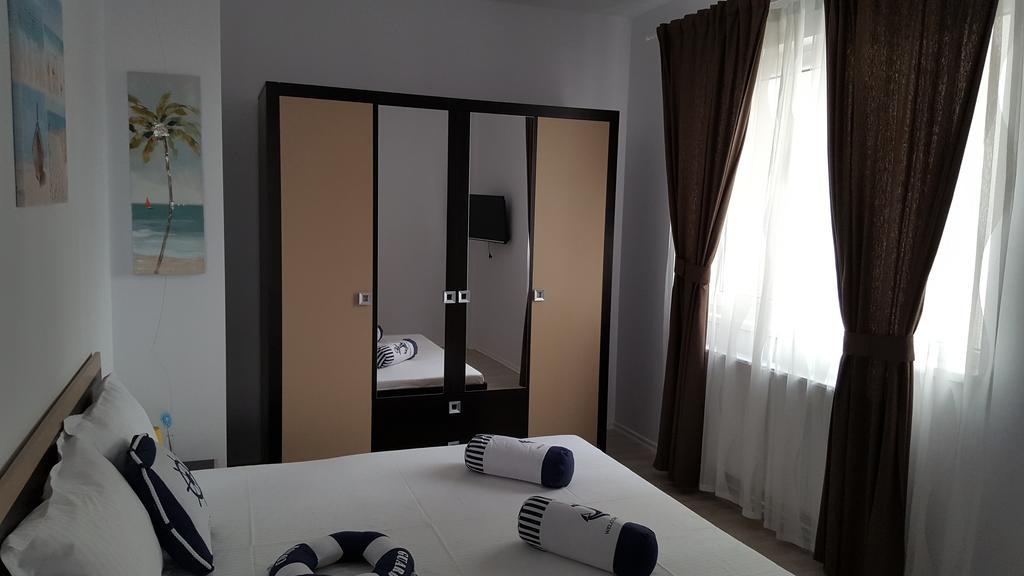 Alex Apartments Năvodari Buitenkant foto